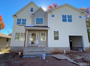 81 Hunt St, Iselin, NJ 08830