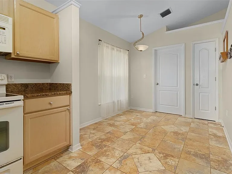 2936 Twin Oaks Dr — Photo 17