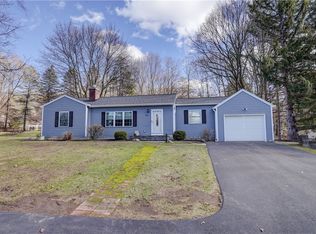 330 Kreag Rd, Pittsford, NY 14534