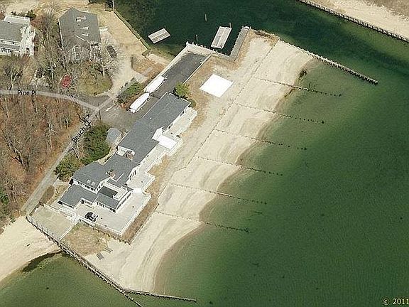 5th image of 501 Beach Ct