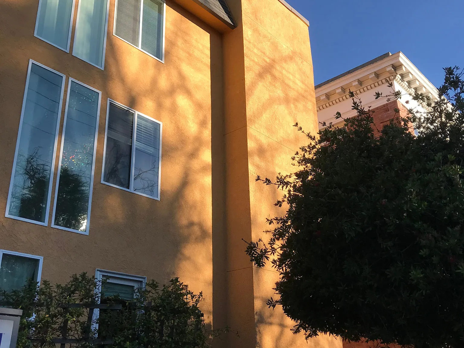 2133 & 2139 Grant Street — Photo 4