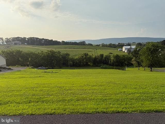 1st image of 276A Skyline Dr