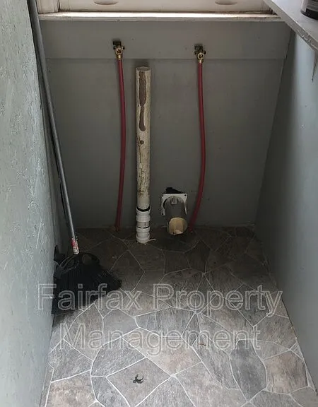 506 E Club Blvd — Photo 29