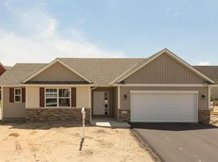11172 Club West Cir, Minneapolis, MN 55449