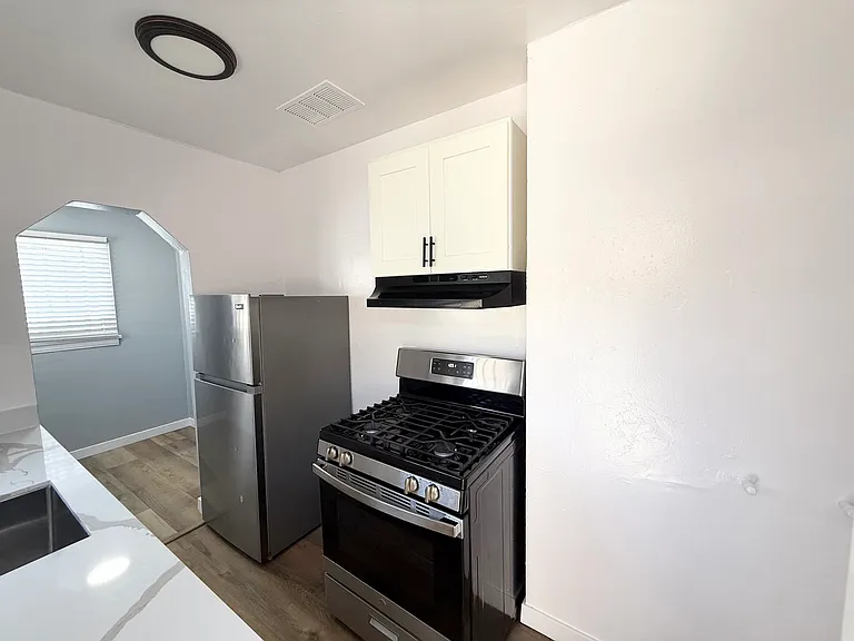 6106 10th Ave #6106 — Photo 5