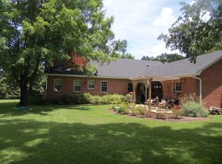 418 Crockett Ave, Philadelphia, MS 39350