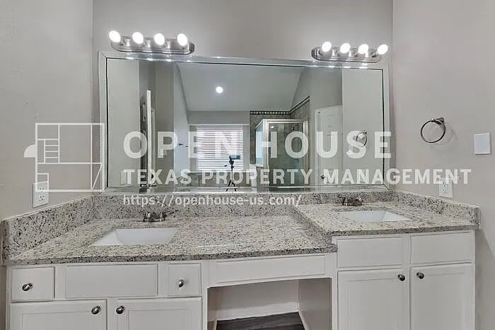 17111 Cradle Cove Ct — Photo 9
