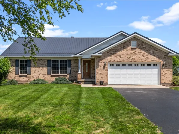 144 Fox Run Dr, Wilmington, OH 45177