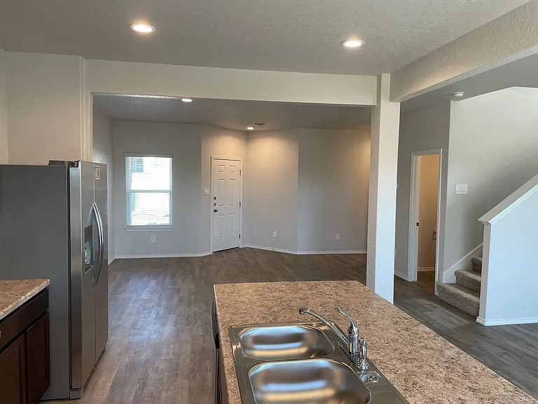 13112 Candace Way — Photo 6