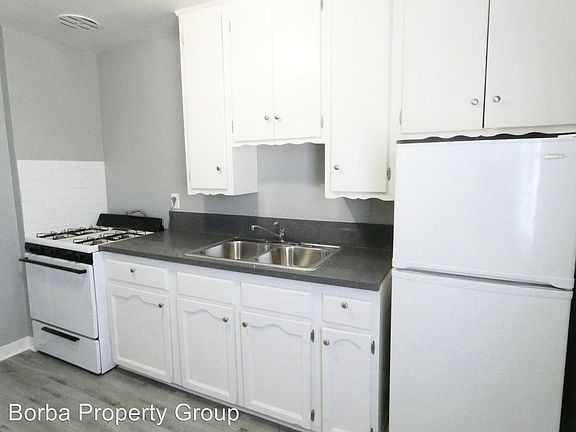 4th image of 445 W 15th St APT 12