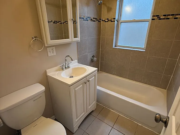 7800 S Marshfield Ave #1 — Photo 4