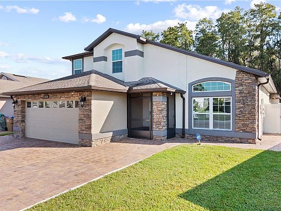 2nd image of 3010 Stillwater Dr