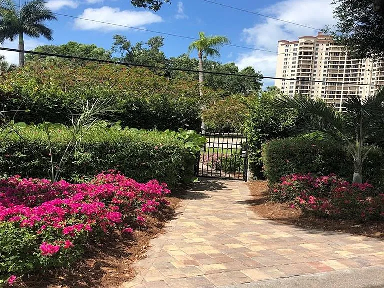 613 Beachwalk Cir #J-204 — Photo 29