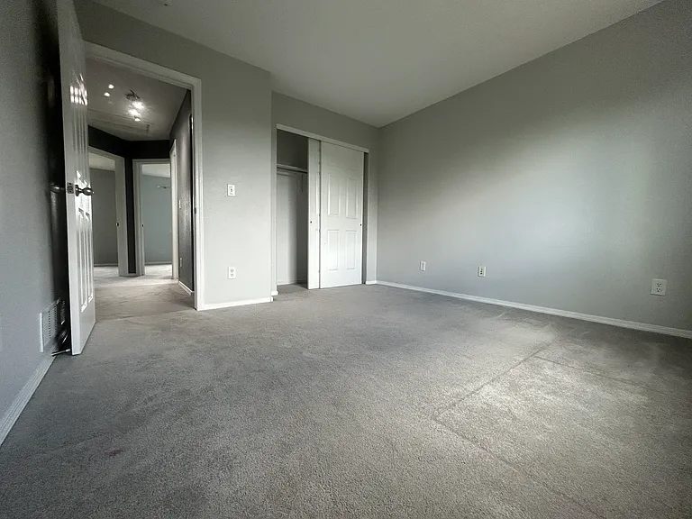 2203 Merlot Ct — Photo 13