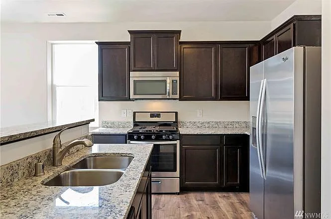 3 bed, 1497 sqft, $2,780 — Photo 2