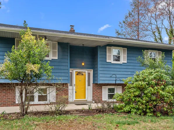 1286 E Evergreen Dr, Phoenixville, PA 19460