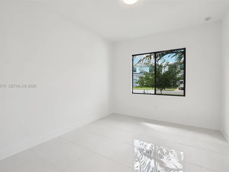 13075 Feathering Way — Photo 17