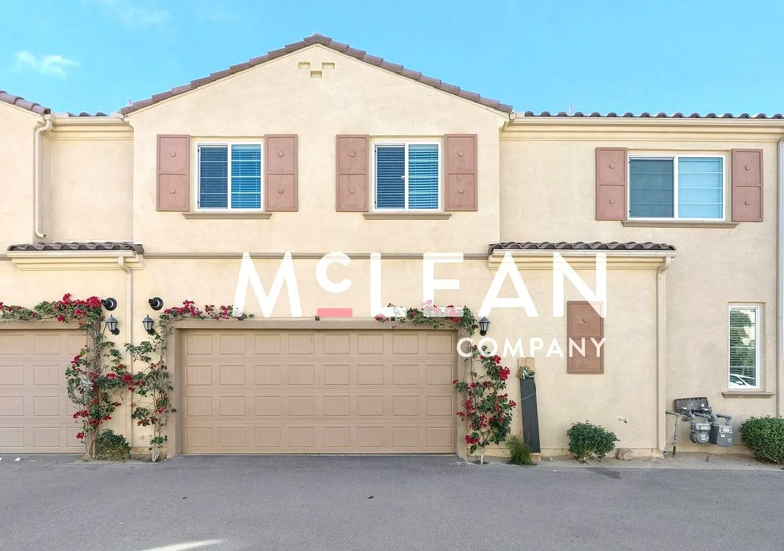 Gorgeous 2-Story 4-Bedroom Home With Loft - Unit Comes Unfurnished — Photo 1