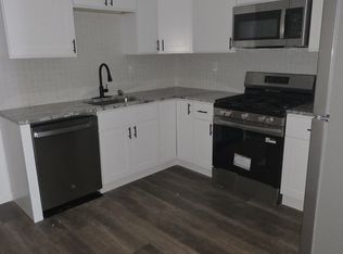 751 High St APT 2, Lancaster, PA 17603