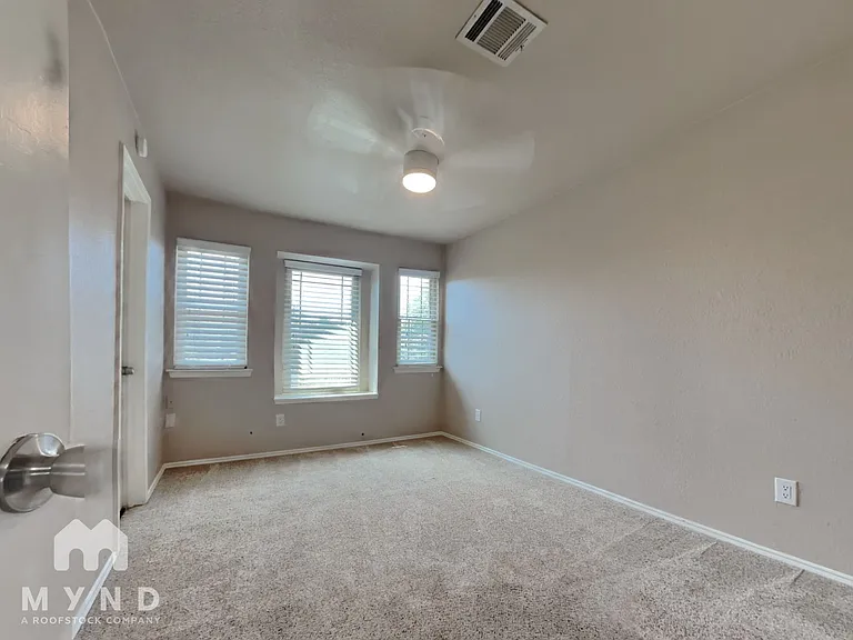 8709 Verona Trl — Photo 20