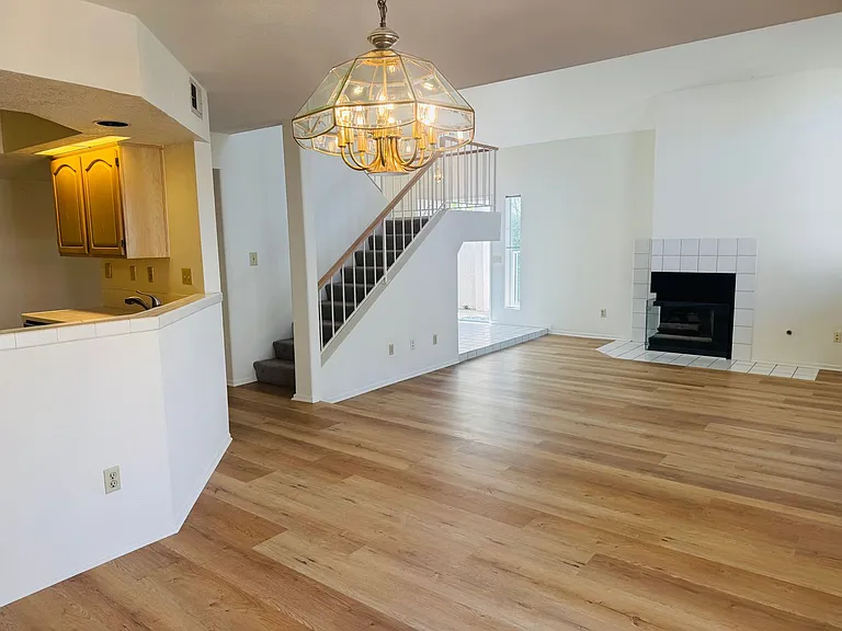 226 Camino Cortina — Photo 7