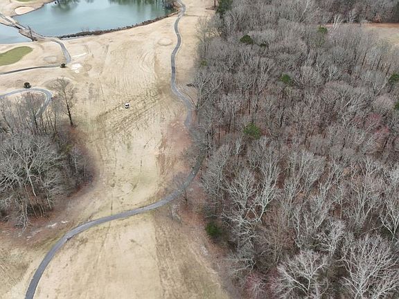 4th image of 203 Adams Drive