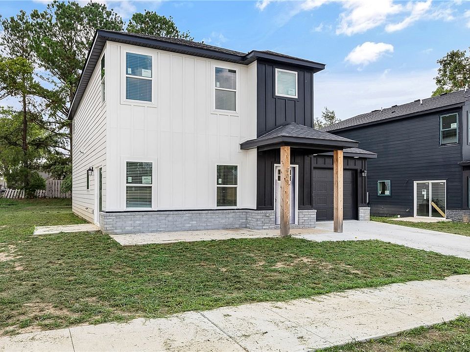 1st image of 409 S 21st St