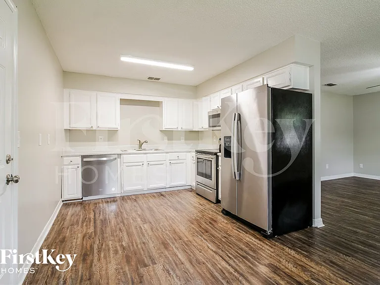 7742 Club Duclay Dr — Photo 4