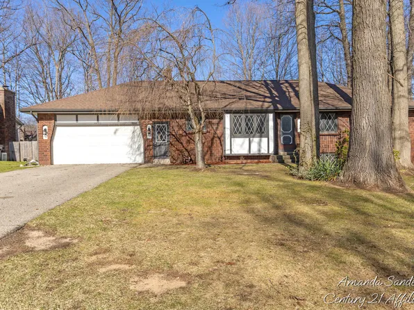 4403 Stratford Ct, Hudsonville, MI 49426