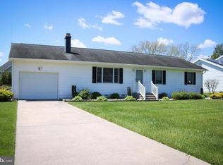 533 Harbor Rd, Ocean View, DE 19970