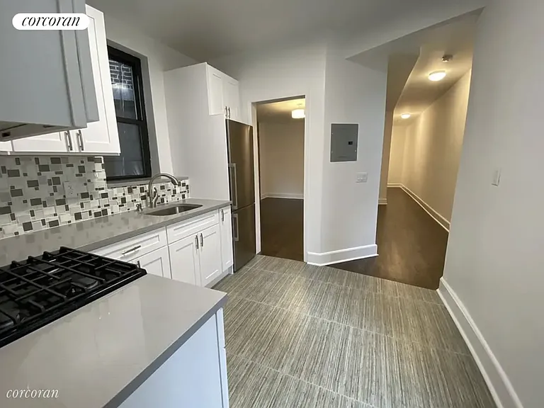 322 W 47th St #2R — Photo 12