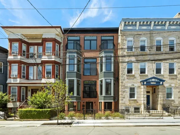 271 Webster Avenue image 1 of 24