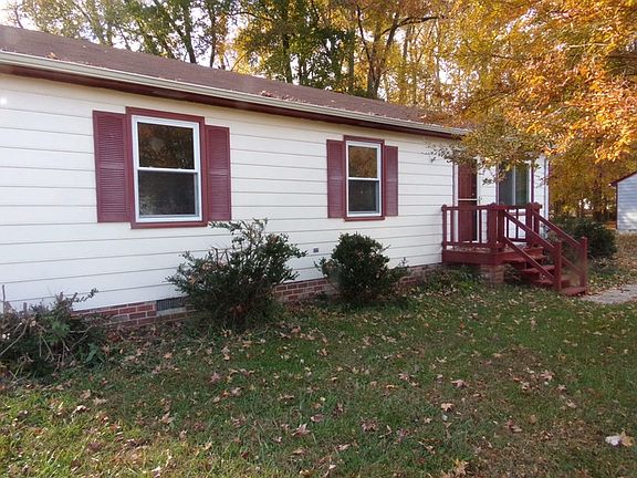 2nd image of 21406 Bridle Path Dr