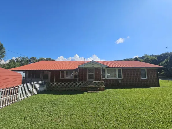 299 Mountain St, Doyle, TN 38559