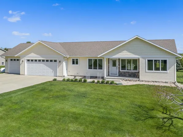 W10138 Tesser Trl, Portage, WI 53901