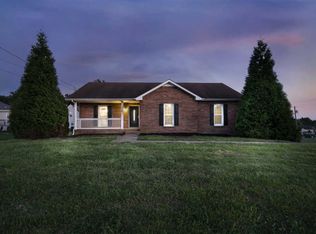 1286 Barbee Ln, Clarksville, TN 37042