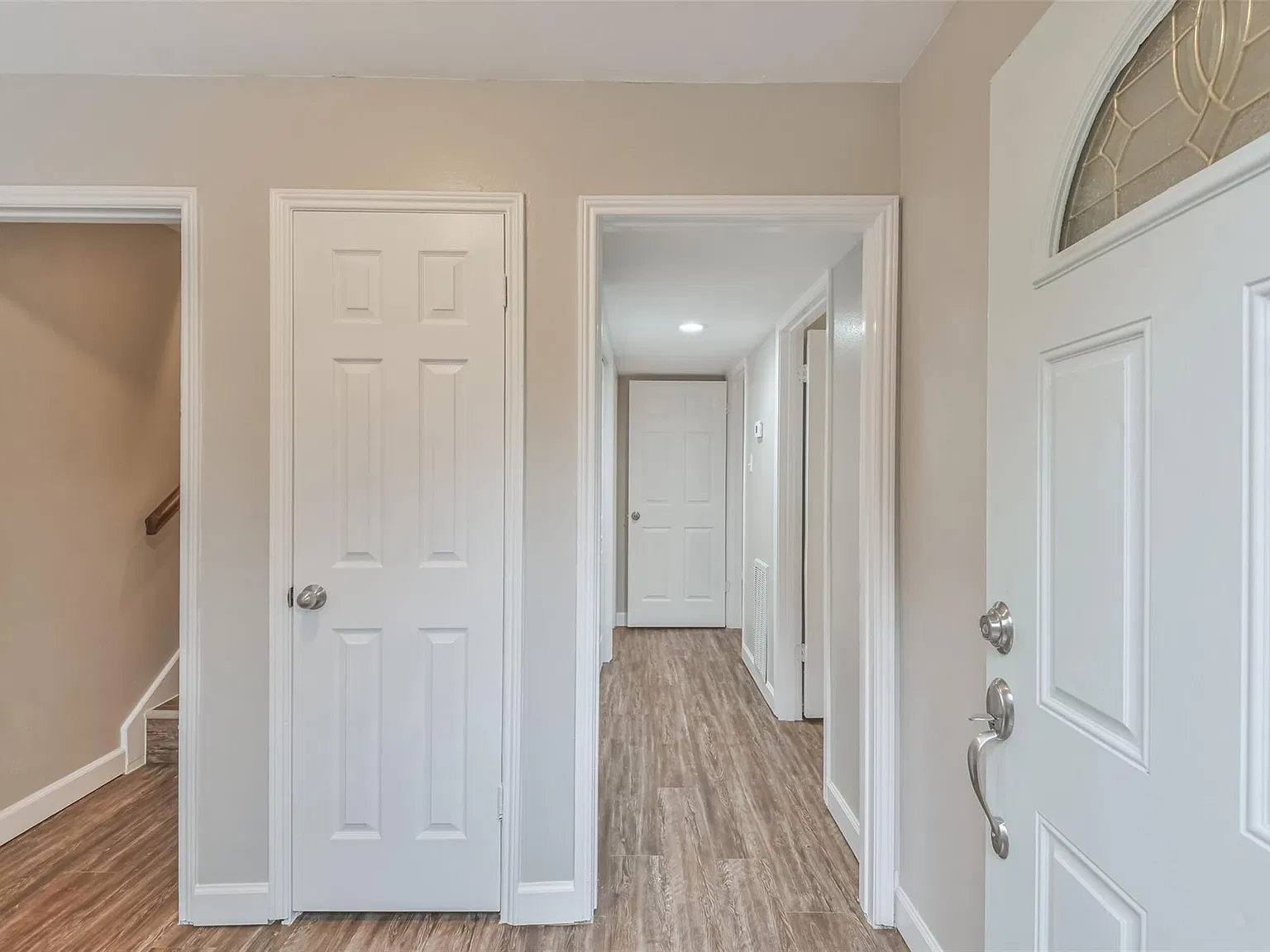 3 bed, 3.0 bath, 1624 sqft, $1,995 — Photo 4