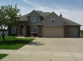 509 Baywood Ct, Sergeant Bluff, IA 51054