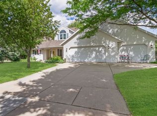 580 Baleshare Rd, Green Bay, WI 54313