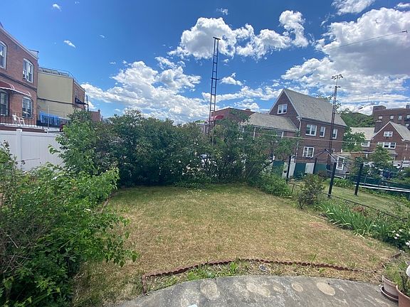4th image of 55-10 31st Ave #2