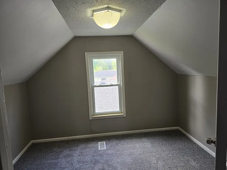 15126 Oldham St — Photo 11
