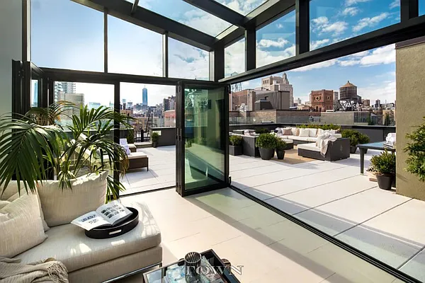 Sold by Town Residential | media 22