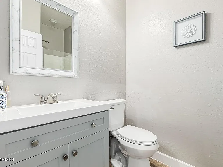 4337 E Vaughn Ave — Photo 30