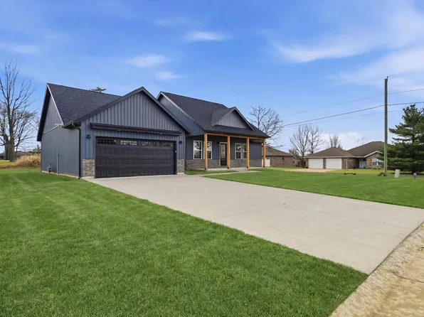 2602 Country Drive, Mountain Grove, MO 65711