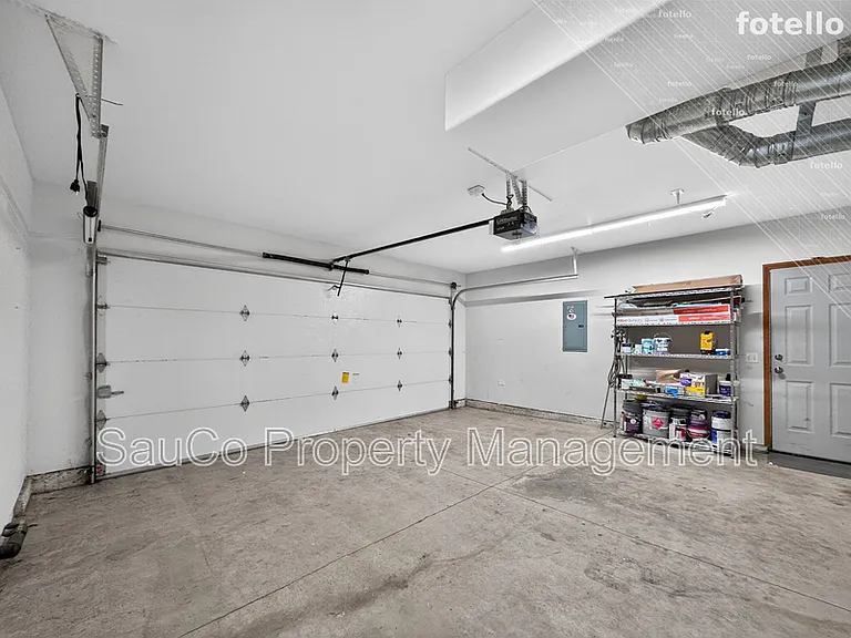 661 NW Connell Ave — Photo 29