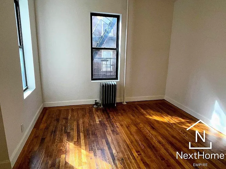 3084 34th St #2F — Photo 2