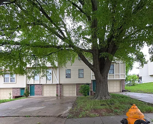 18904 Manor Dr Photo 1
