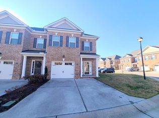 1136 Winsford Ln #1, Chesapeake, VA 23320