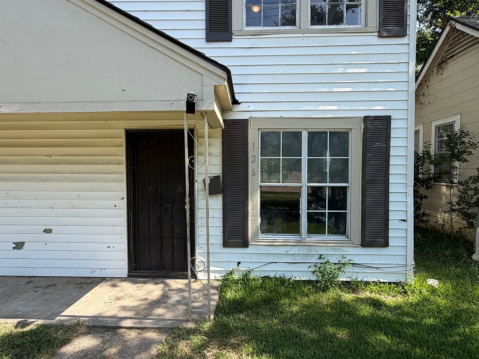 2 bed, 1200 sqft, $700 — Photo 3