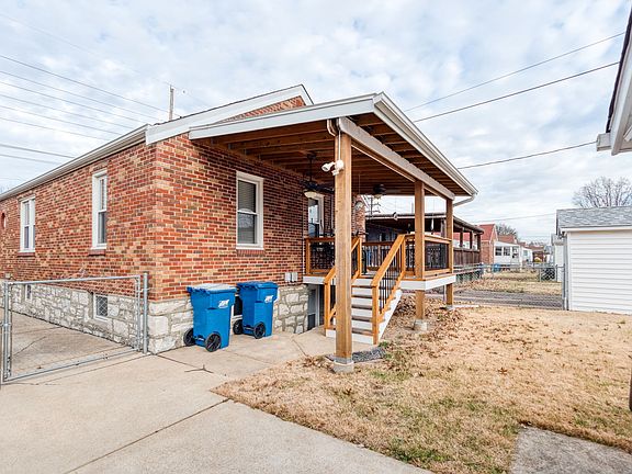 3rd image of 718 Avenue H